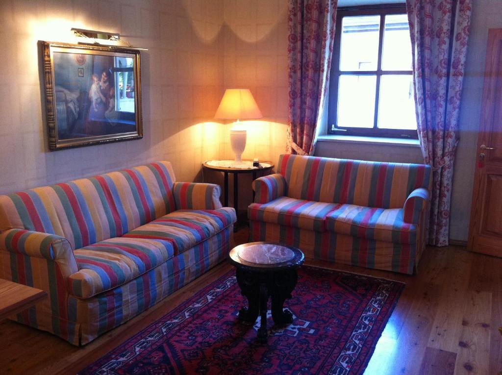 Apartments Schloss Paschbach アッピアーノ・スッラ・ストラーダ・デル・ヴィーノ 部屋 写真