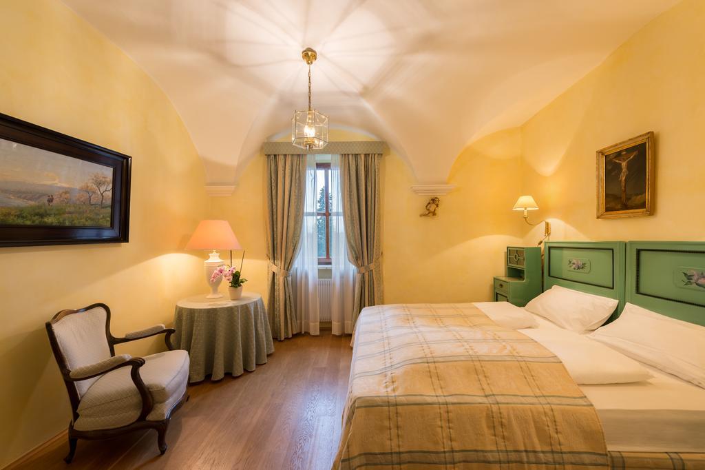 Apartments Schloss Paschbach アッピアーノ・スッラ・ストラーダ・デル・ヴィーノ エクステリア 写真